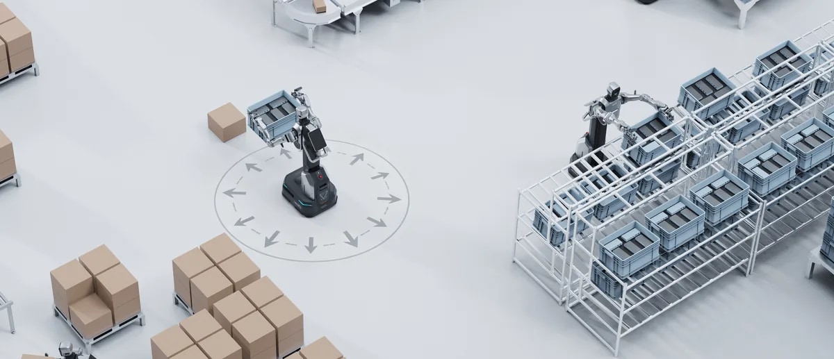 El robot Cruzr Y1 entre palés apilados